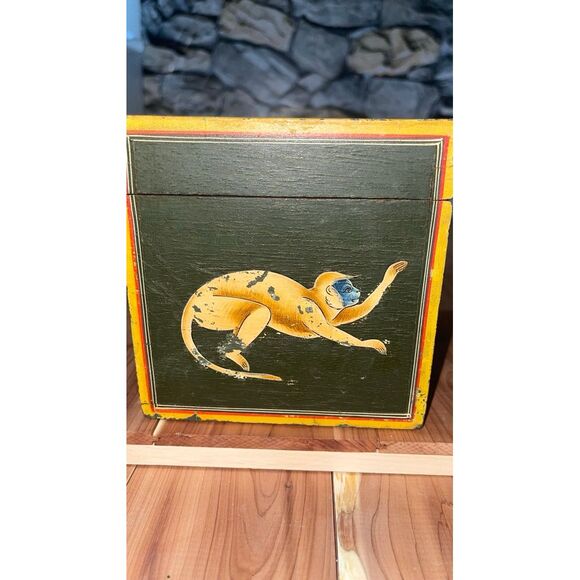 Vintage Hand Painted Monkey Treasure Box - Picture 5 of 11